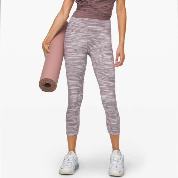 Lululemon Align Crop *21"
Mini Space Dye Herringbone Jacquard pants | size 4 - Picture 6 of 9